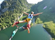 九游体育APP下载-篮网粉碎灰熊，杰伦·格林关键进球定乾坤