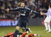 九游体育官方入口-欧冠决赛之夜，欧文在焦点战中证明自己，从质疑到传奇的蜕变