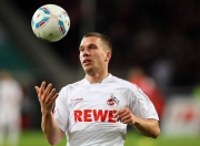 九游体育直播-奥斯梅恩刷新纪录，雷恩冲垮委内瑞拉，非洲雄鹰展翅，南美劲旅失蹄