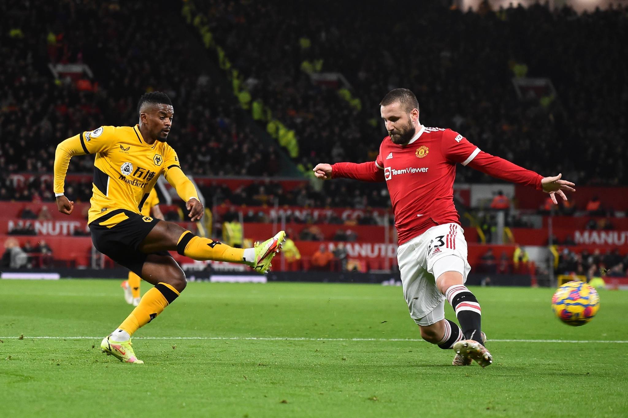 狼队主场逆转对手，保持不败