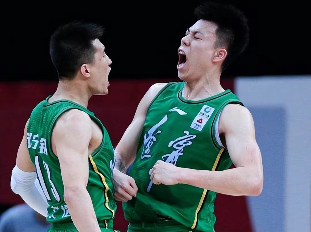 包含福建男篮客场挫败河南队，实力尚待提升的词条