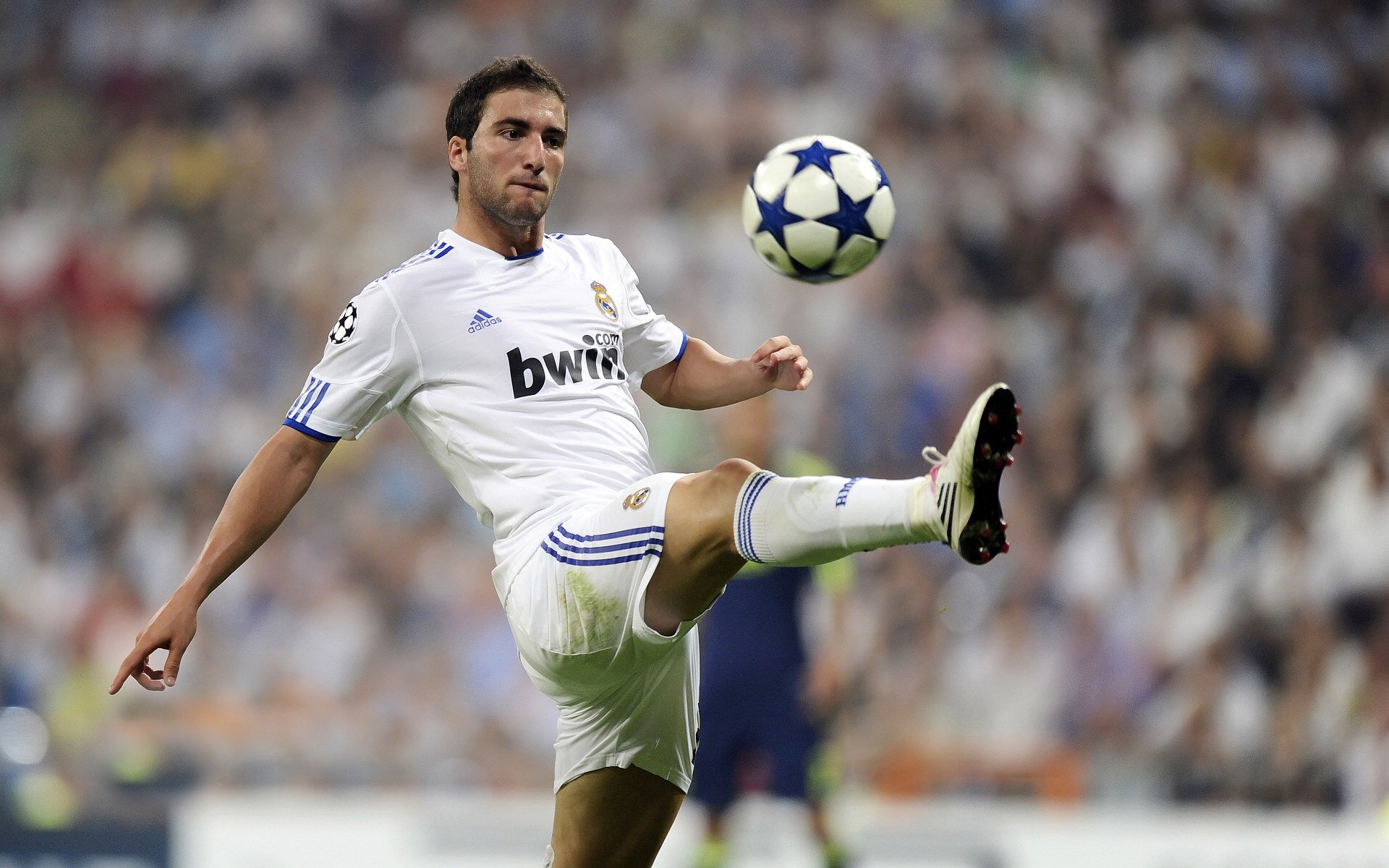 英超争冠焦点战，拉齐奥踏平克罗亚