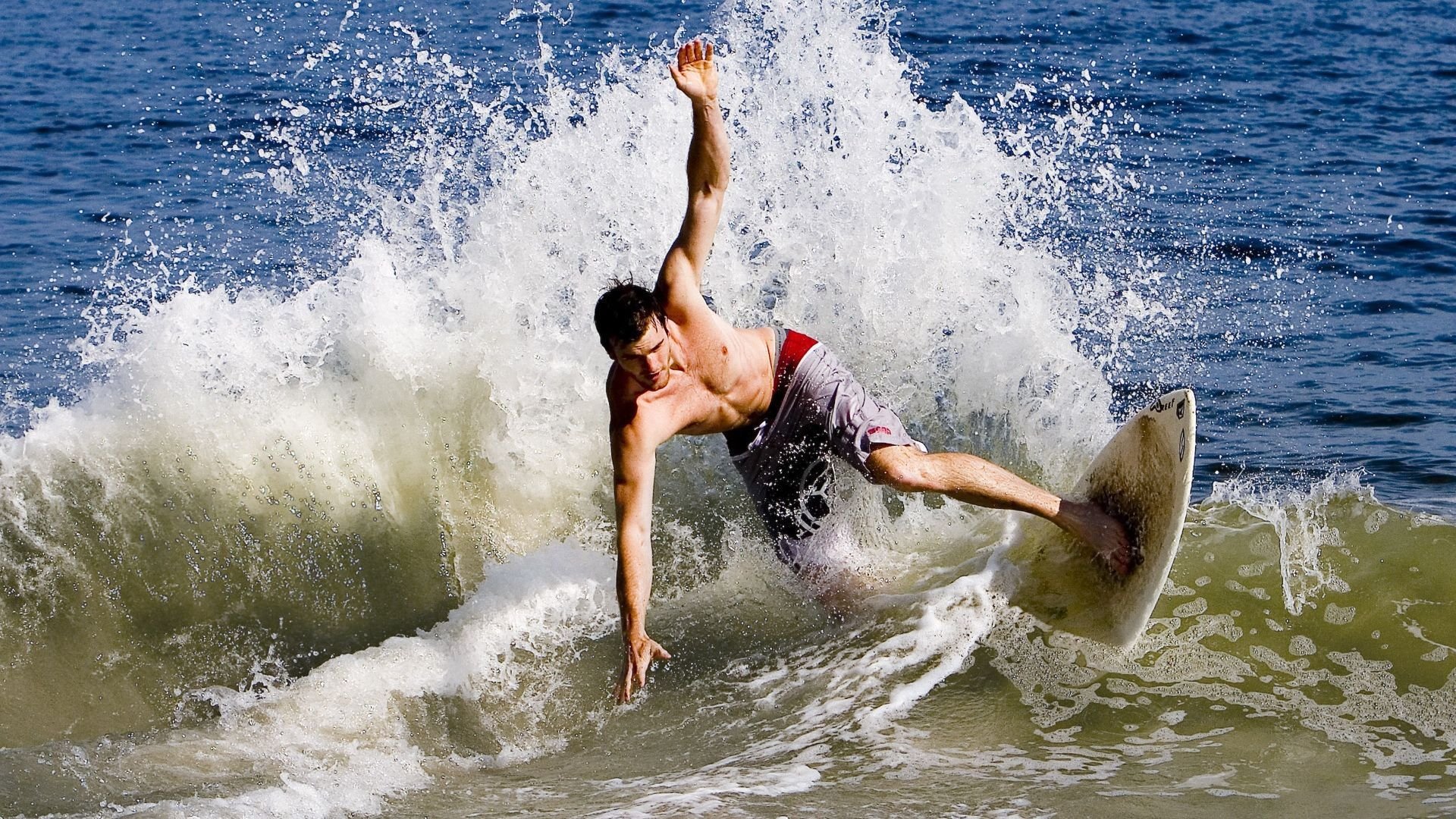 当德国战车驶过中国长城，哈兰德如何成为改变战局的北欧神话