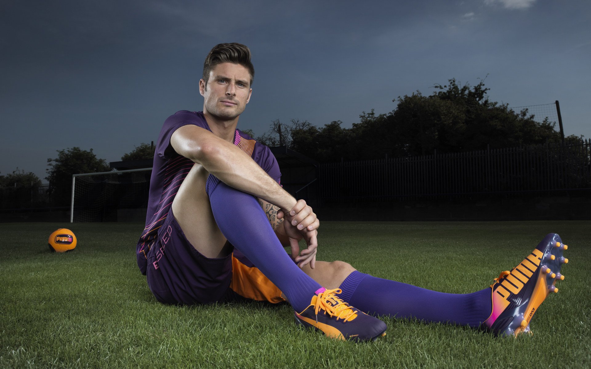 世界排名争夺战之夜,爱德华兹统治全场