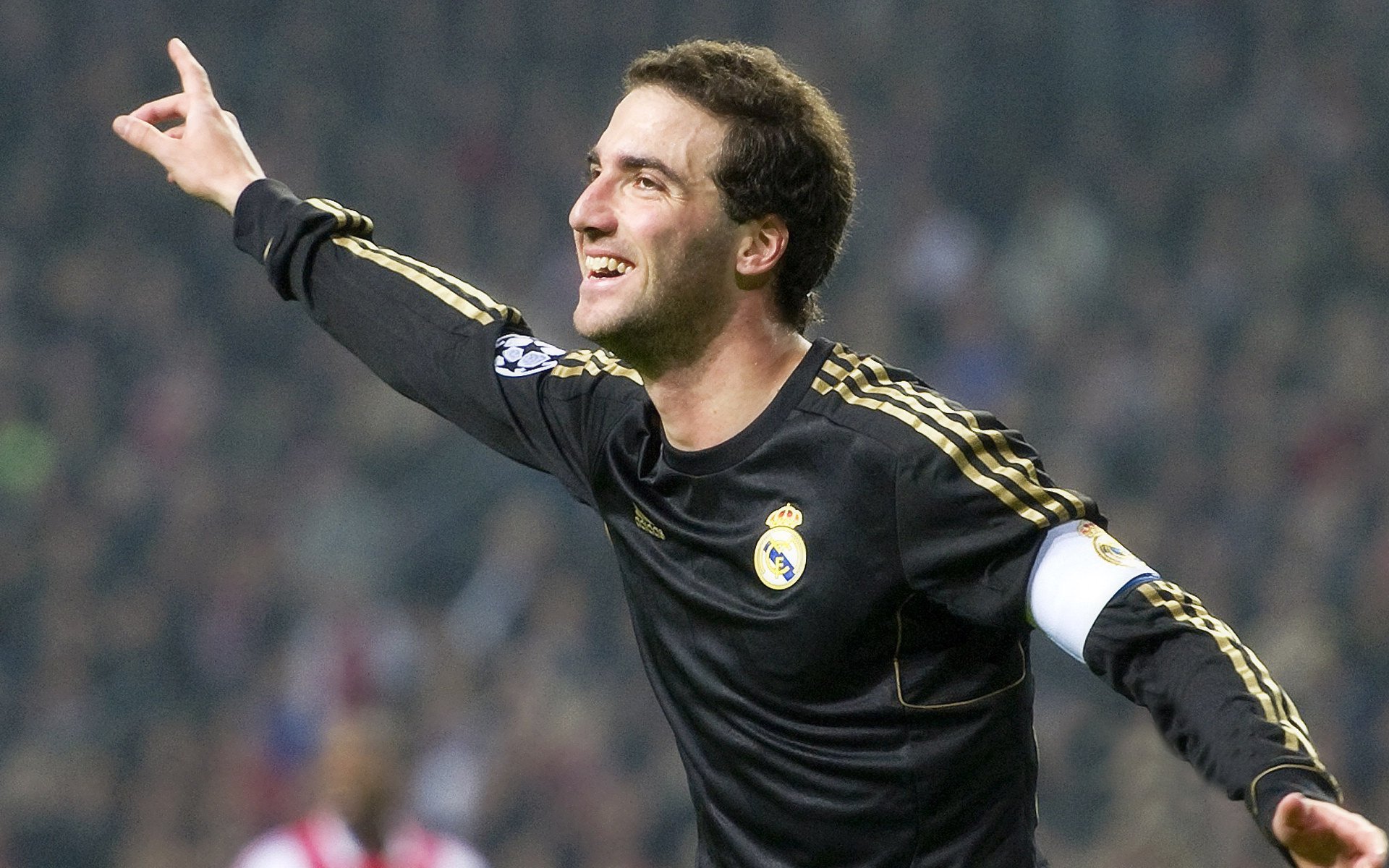 舞台越大,光芒越盛,巴雷拉导演加纳奇迹翻盘曼城