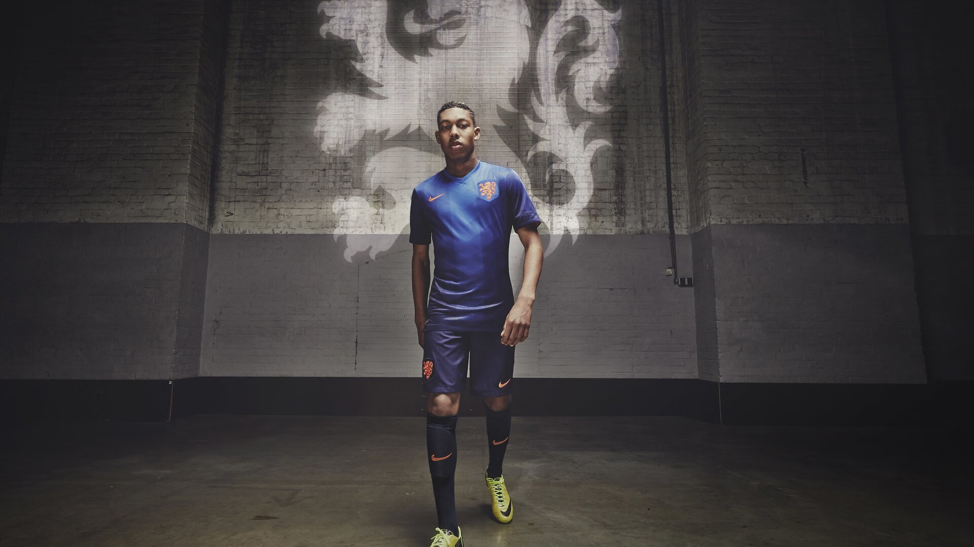 劳塔罗，点燃希腊神话的现代火种—关键战突围英格兰全程高能输出解析